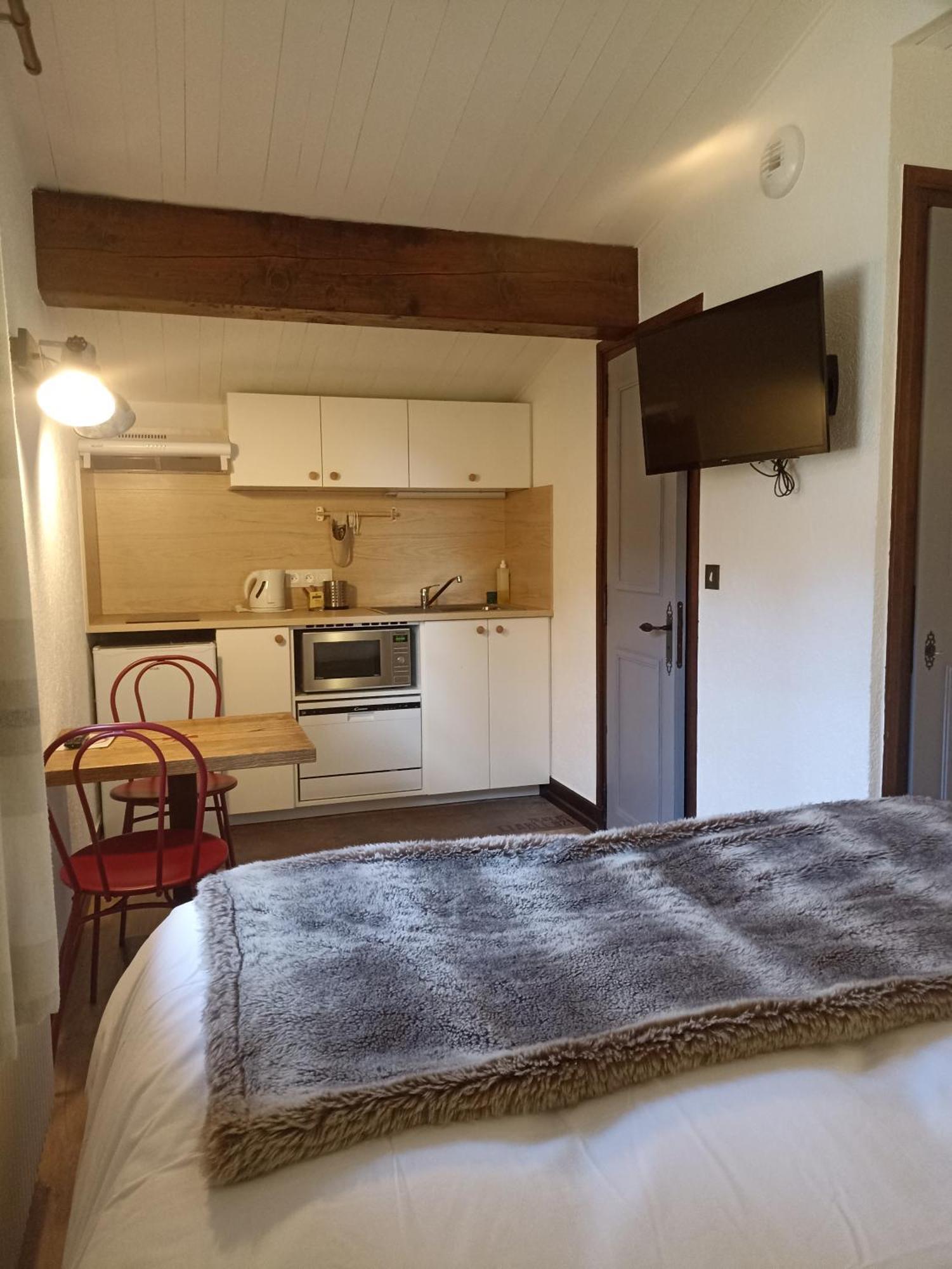 Chalet Appart'Hotel L'Eau Vive Saint-Nicolas-la-Chapelle  Экстерьер фото